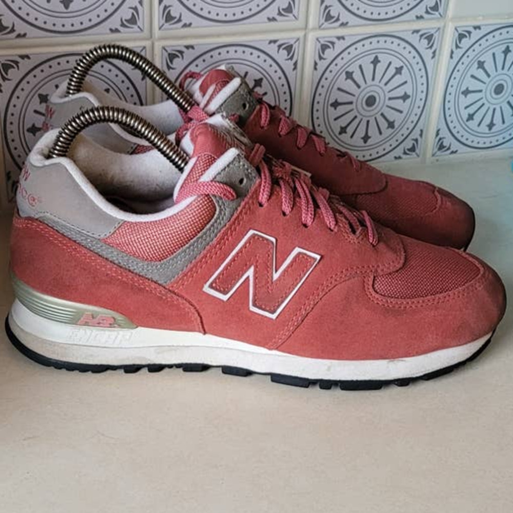 New Balance x Concepts 574 Rose Sneakers Size 9.5 - Picture 1 of 6